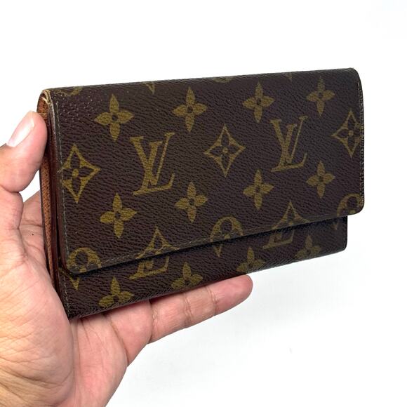 Louis Vuitton Monogram Long Wallet - Picture 4 of 16